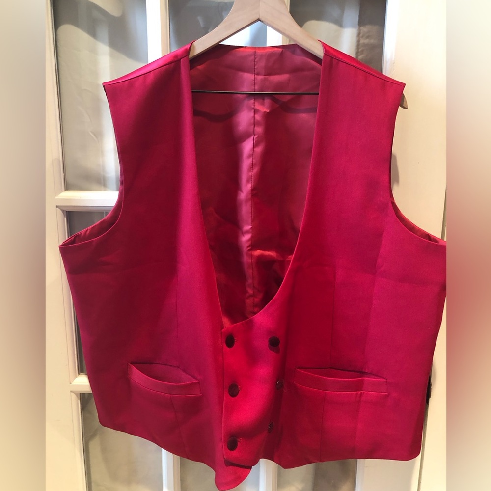 Mens red vest with suede buttons in size large with adjustable straps